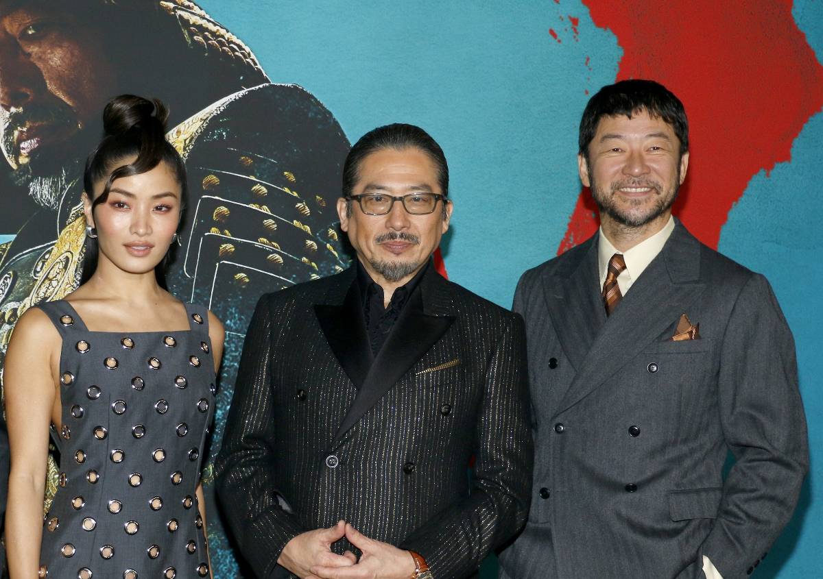 （左から）アンナ・サワイ、真田広之、浅野忠信